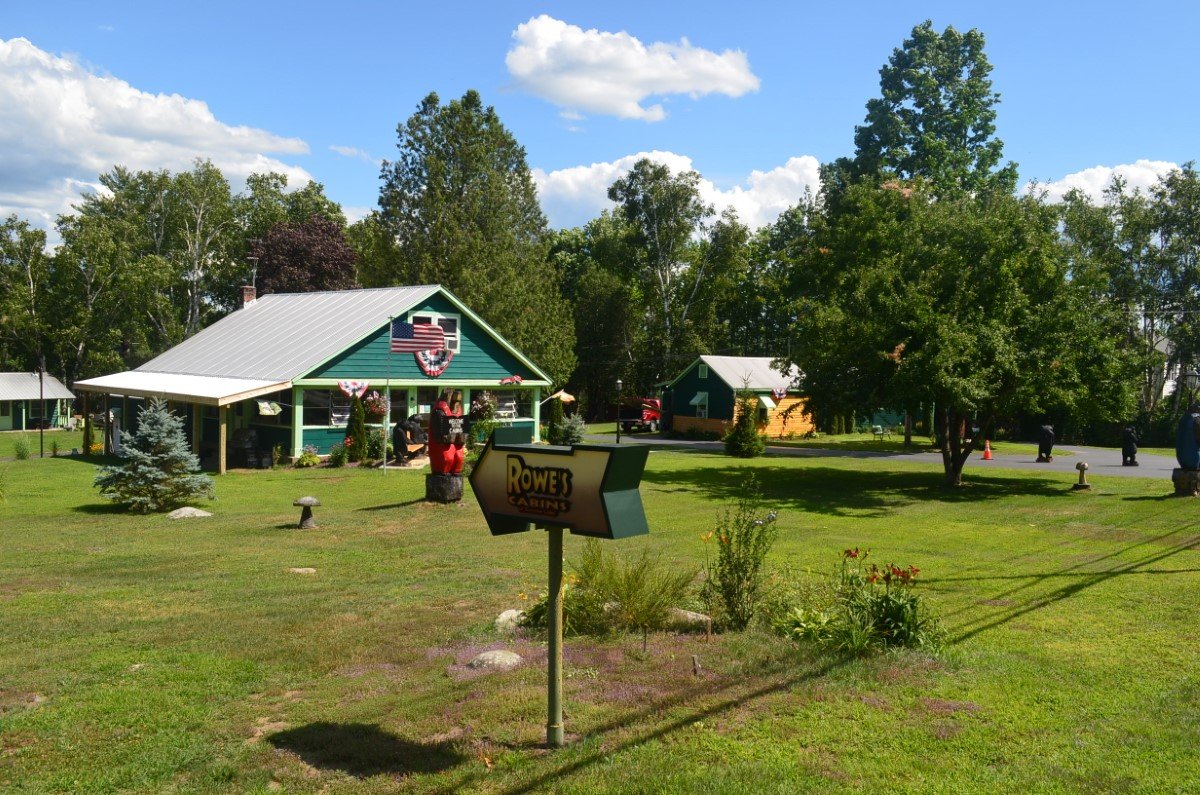 Schroon Lake Places to Stay Grounds Image 15.jpg